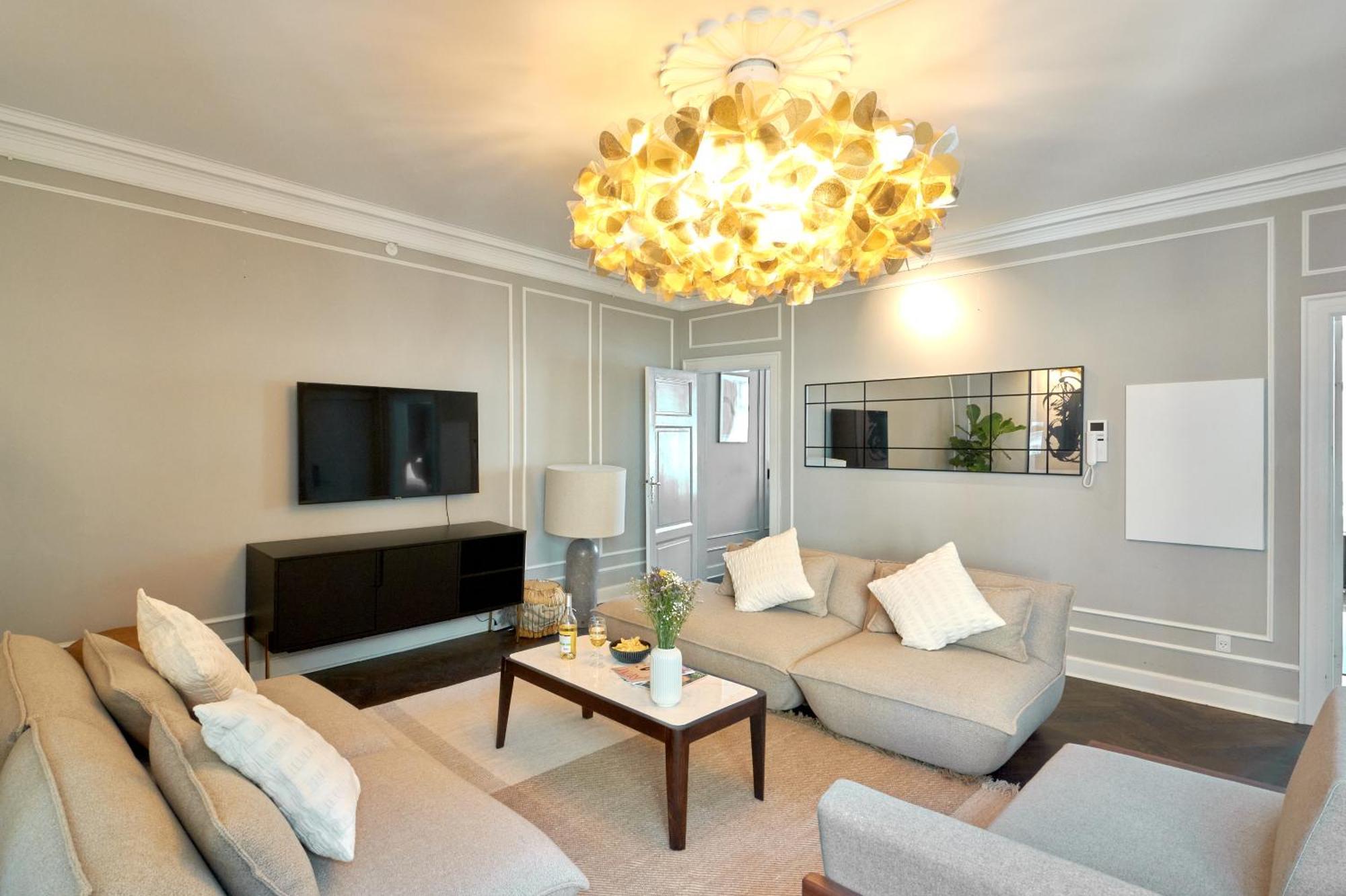 Large 4 Bedroom With Balcony & Bathtub In Cph *