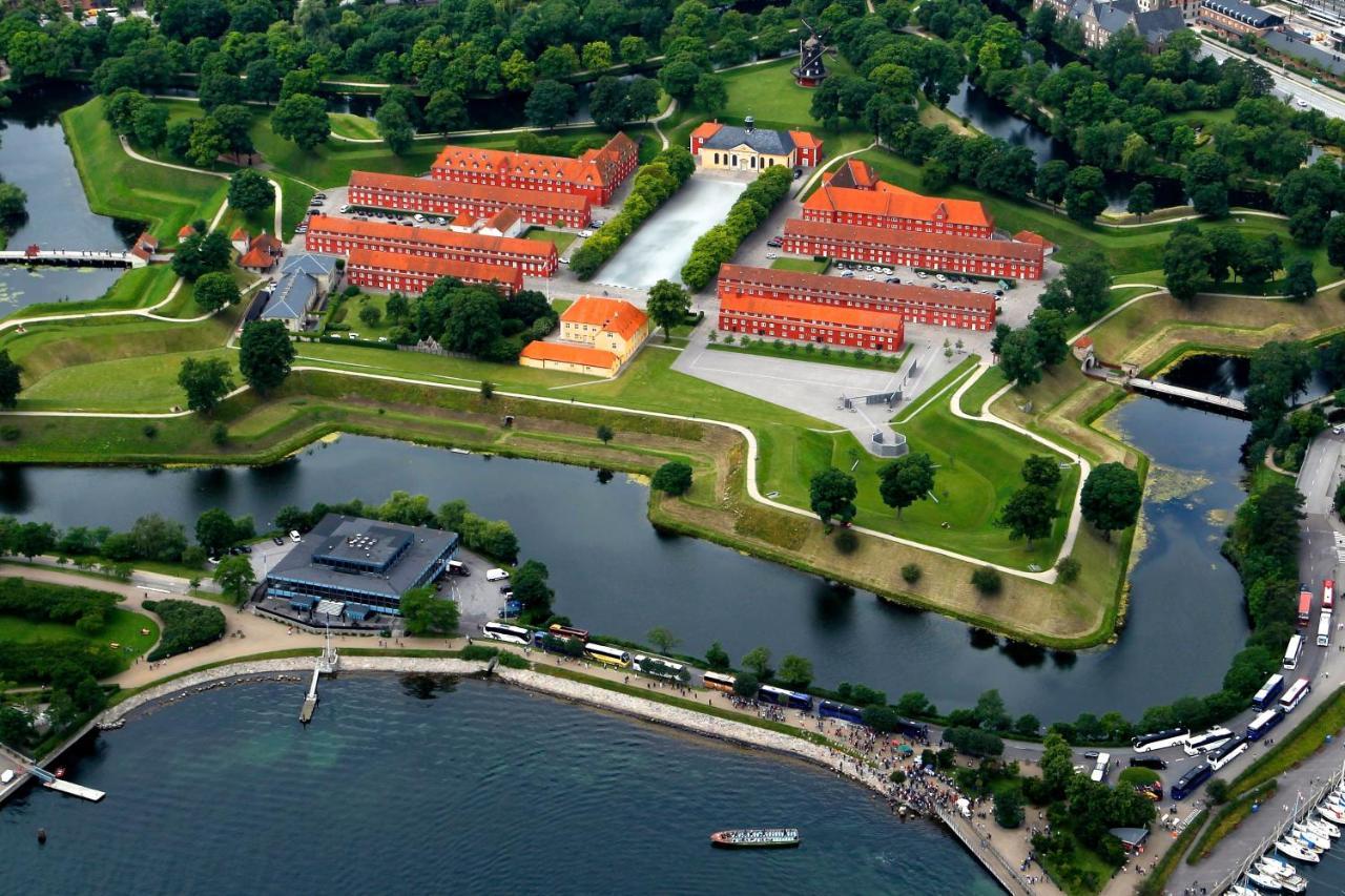 Large 4 Bedroom With Balcony & Bathtub In Cph Apartment Copenhagen