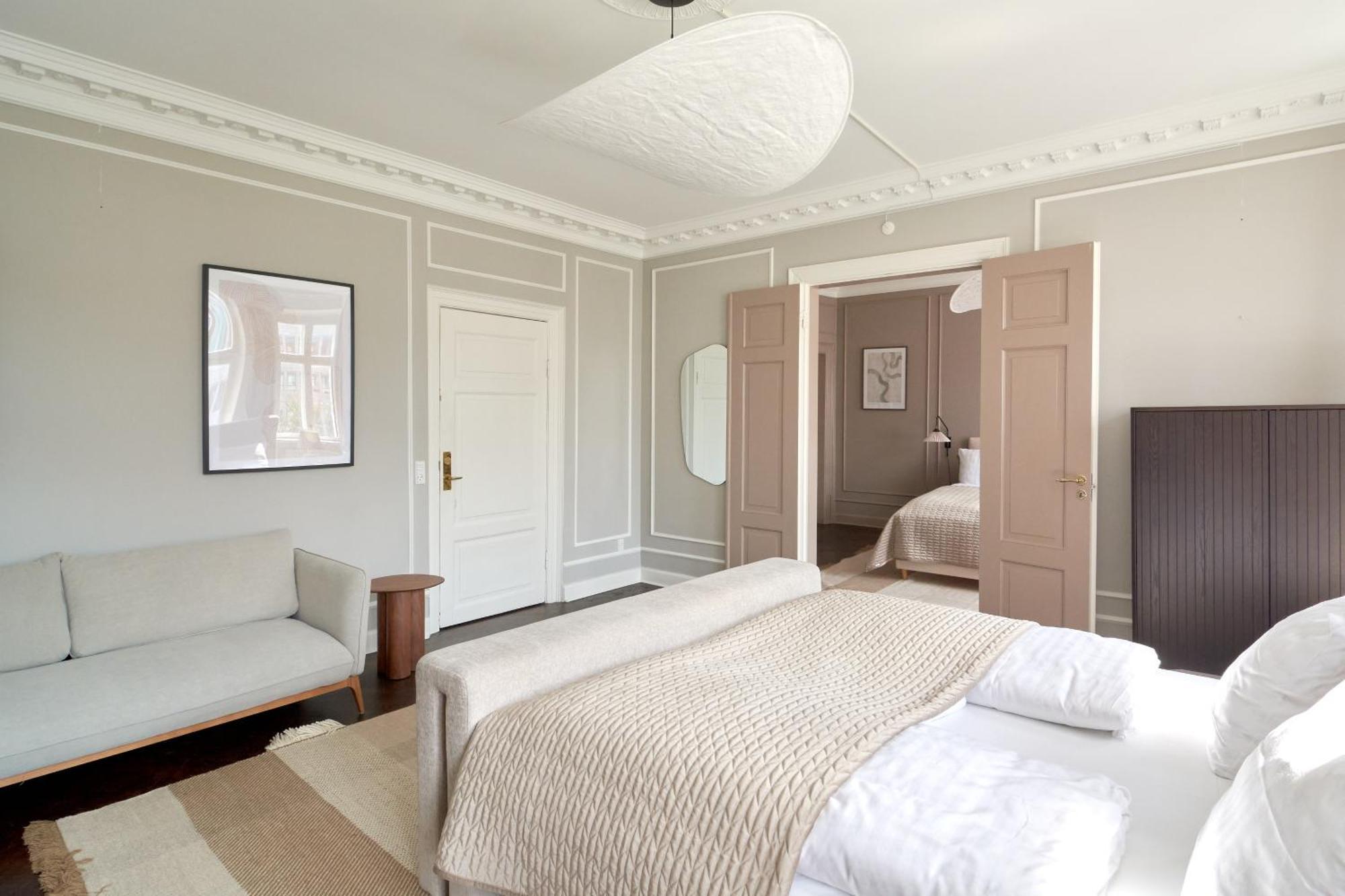 Apartment Large 4 Bedroom With Balcony & Bathtub In Cph