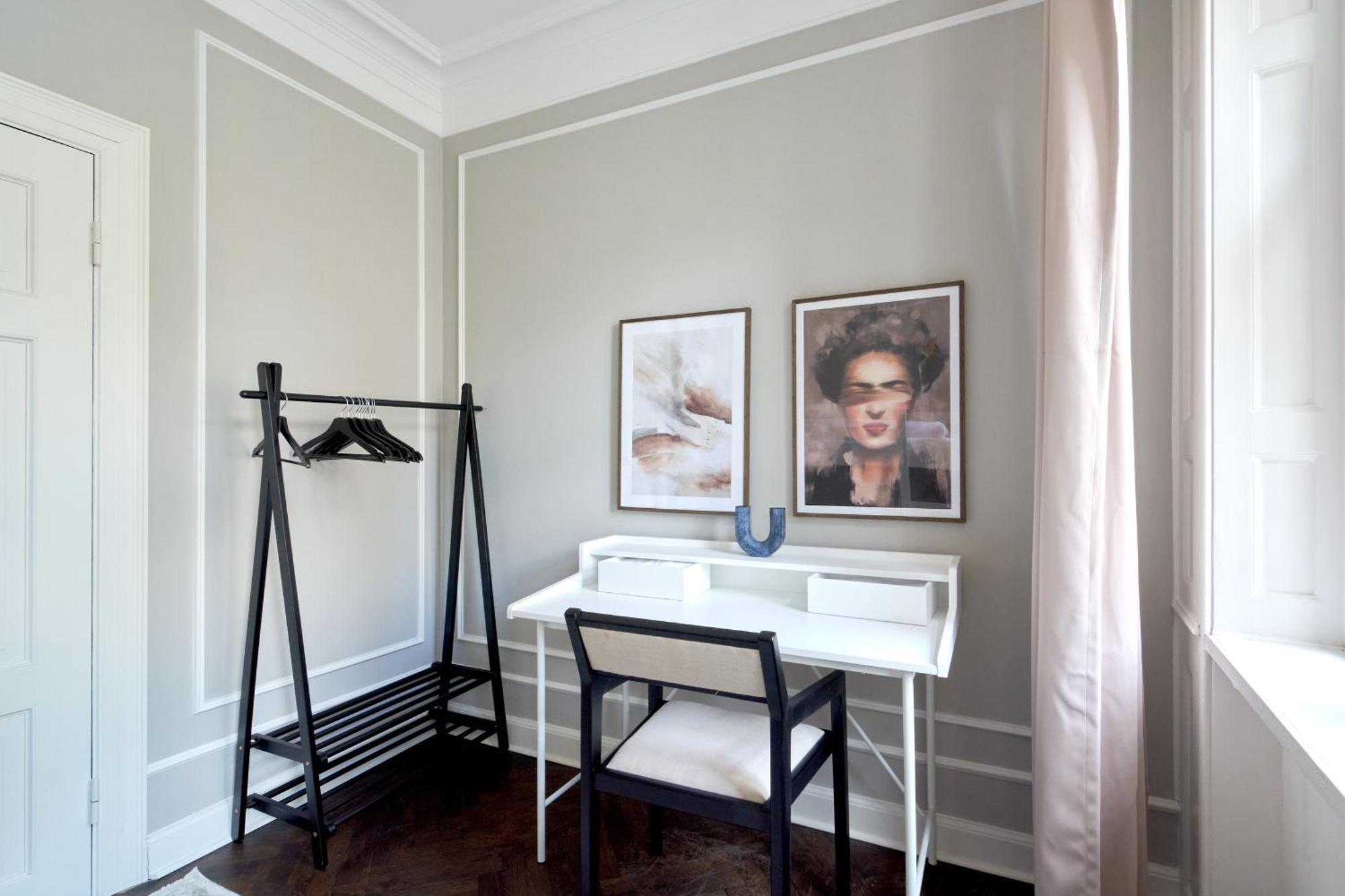 Apartment Large 4 Bedroom With Balcony & Bathtub In Cph *